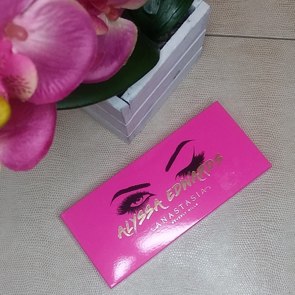 Eyeshadow Palette